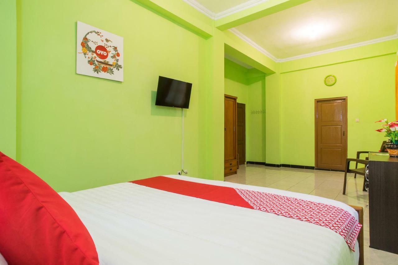 Oyo 1419 Rhona Guest House Syariah Jogjacarta Exterior foto